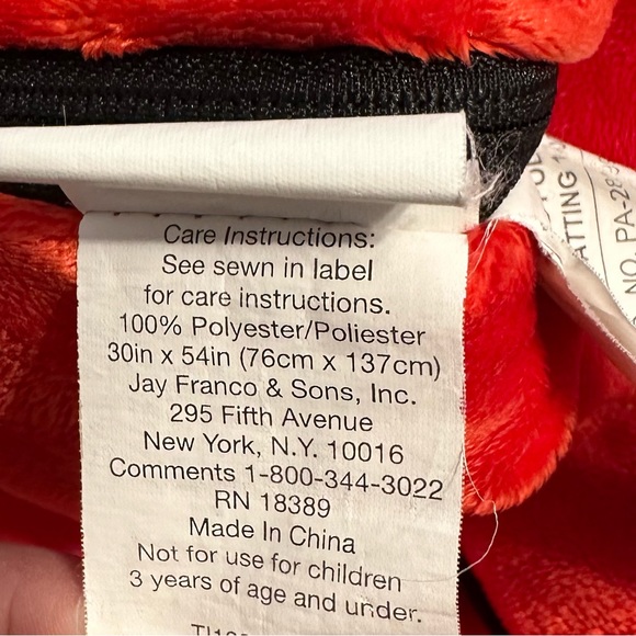 Angry Birds Sleeping Bag 30 in x 54 in - Picture 5 of 10